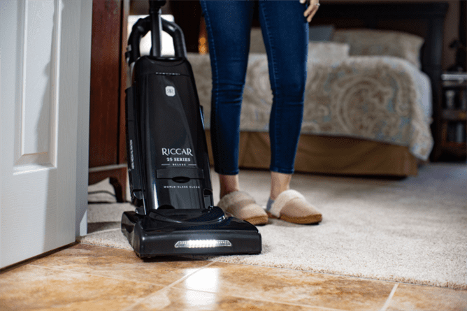Riccar R25 Deluxe vacuum