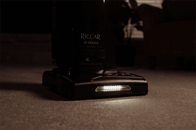 Riccar R25 Deluxe vacuum