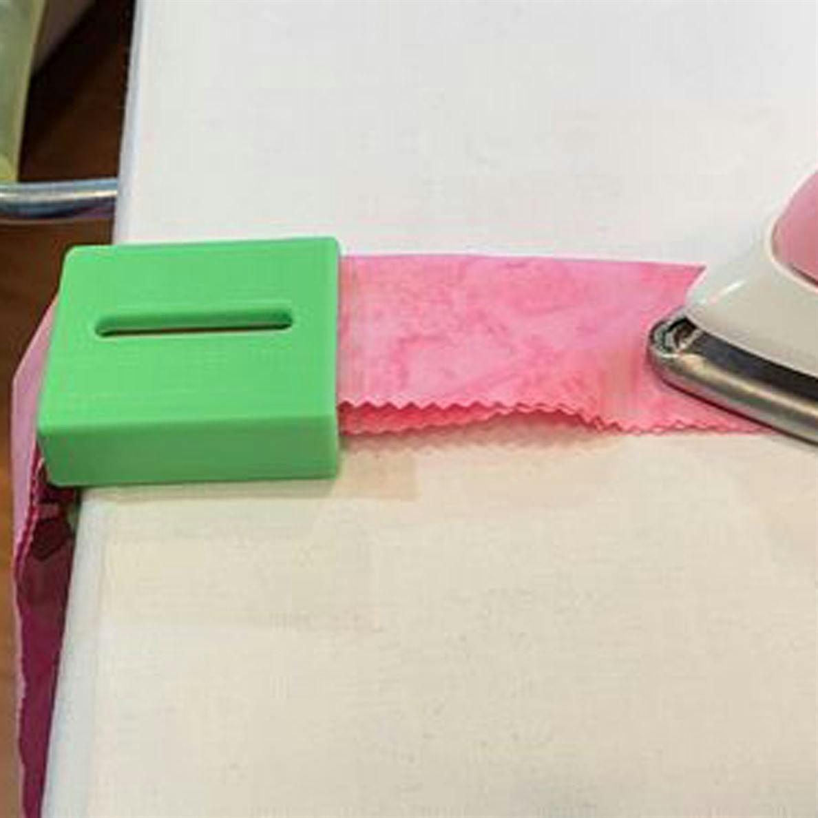 Ironing binding using green binding folding clip