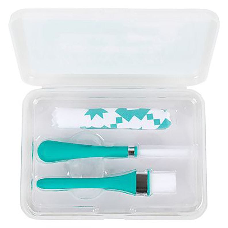 Brush and Cloth Kit contents