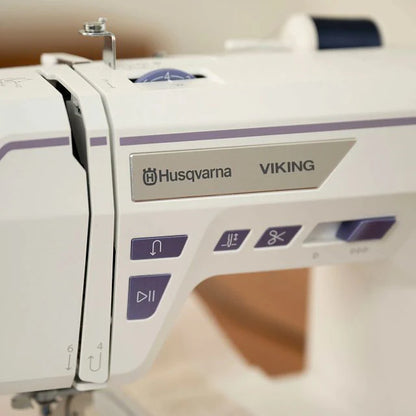 HUSQVARNA VIKING DESIGNER QUARTZ 29 Sewing & Embroidery Machine