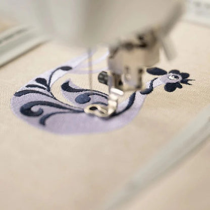 HUSQVARNA VIKING DESIGNER QUARTZ 29 Sewing & Embroidery Machine